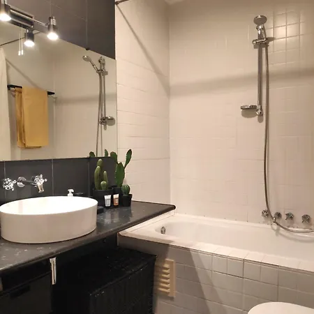 شقة Centre Charm And Practicality *